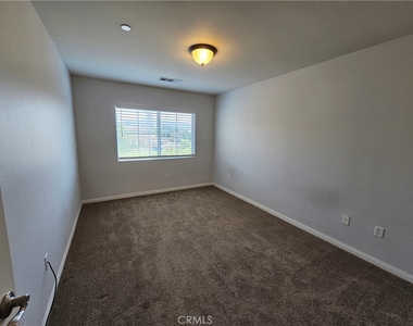 1510 Orange - Photo Thumbnail 5