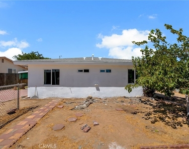 15153 Prado Court - Photo Thumbnail 27