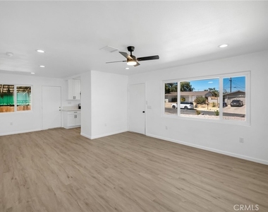 15153 Prado Court - Photo Thumbnail 6