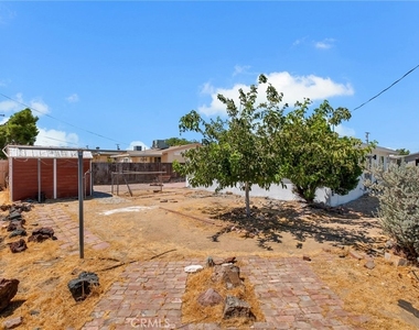 15153 Prado Court - Photo Thumbnail 28