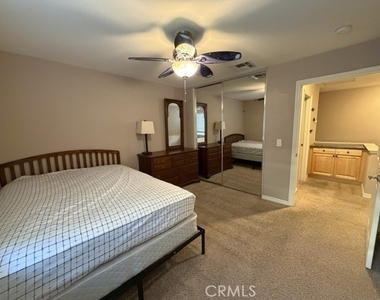 1200 E Highland - Photo Thumbnail 12