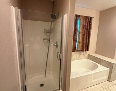 1200 E Highland - Photo Thumbnail 18