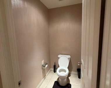 1200 E Highland - Photo Thumbnail 19