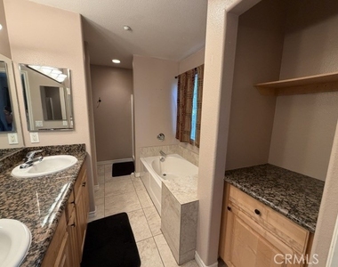 1200 E Highland - Photo Thumbnail 17