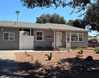1498 Powell Way - Photo Thumbnail 17