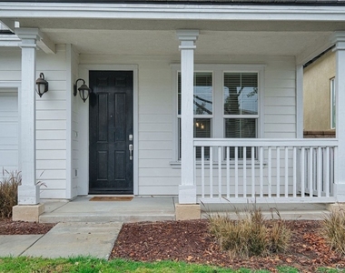 33310 Wallace Way - Photo Thumbnail 2