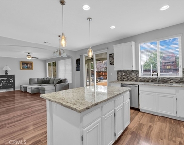 33310 Wallace Way - Photo Thumbnail 9