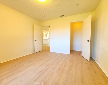 12694 Valley View Street - Photo Thumbnail 6
