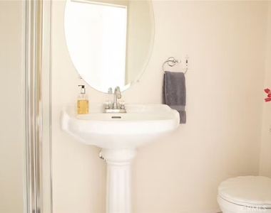 609 Karenken Pines - Photo Thumbnail 37