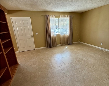 2364 San Padre Avenue - Photo Thumbnail 8