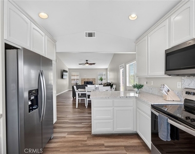 12828 Miracle Hill - Photo Thumbnail 20