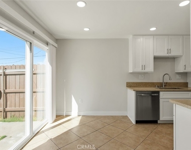 2963 Elgin Drive - Photo Thumbnail 5