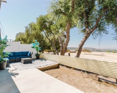 11017 Sevenhills Drive - Photo Thumbnail 11