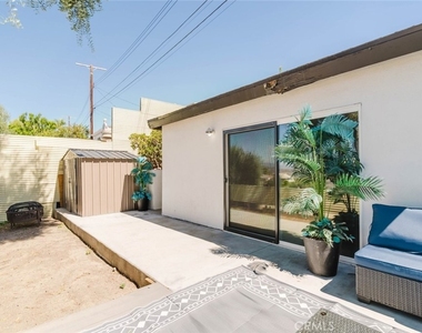 11017 Sevenhills Drive - Photo Thumbnail 15