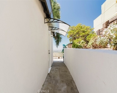 11017 Sevenhills Drive - Photo Thumbnail 18
