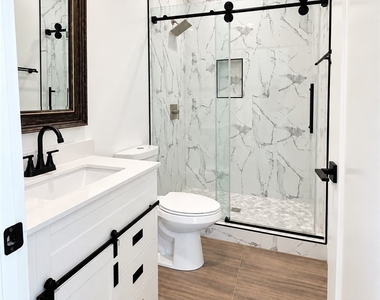 1129 N Catalina - Photo Thumbnail 3