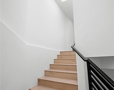 9601 N Clybourn Avenue - Photo Thumbnail 12