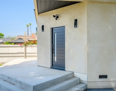 9601 N Clybourn Avenue - Photo Thumbnail 1