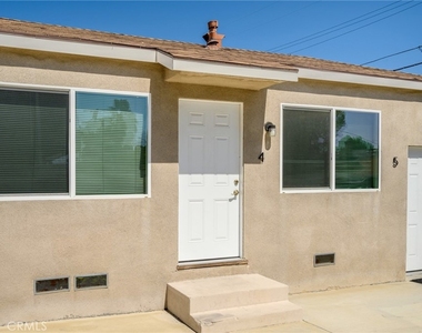 6250 Vineland Avenue - Photo Thumbnail 1