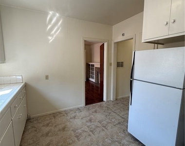 736 S Adams - Photo Thumbnail 9
