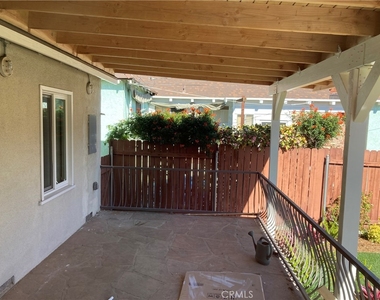 2712 Canada Boulevard - Photo Thumbnail 9