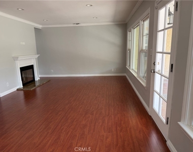 2812 N Myers - Photo Thumbnail 5