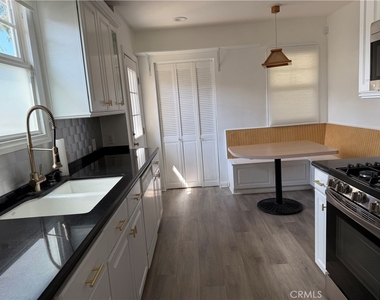 2812 N Myers - Photo Thumbnail 2