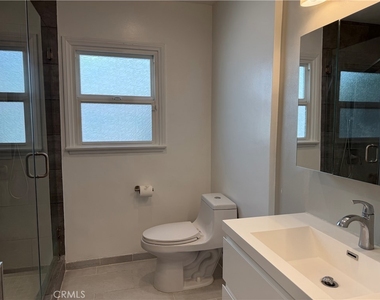2812 N Myers - Photo Thumbnail 4
