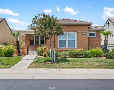 125 Thistle - Photo Thumbnail 2