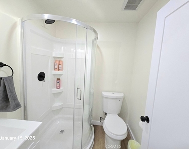 10920 1/2 S Inglewood Avenue - Photo Thumbnail 8