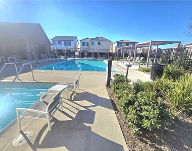 2562 E Crane Court - Photo Thumbnail 1