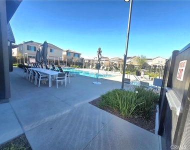 2562 E Crane Court - Photo Thumbnail 2