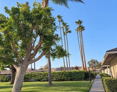 8093 Worthy Drive - Photo Thumbnail 7