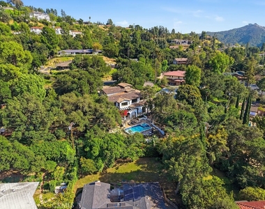 921 Monarch - Photo Thumbnail 58