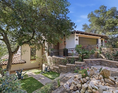921 Monarch - Photo Thumbnail 1