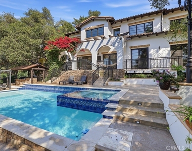 921 Monarch - Photo Thumbnail 46