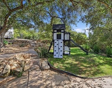 921 Monarch - Photo Thumbnail 53