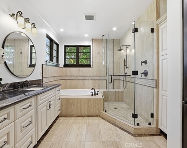 921 Monarch - Photo Thumbnail 26