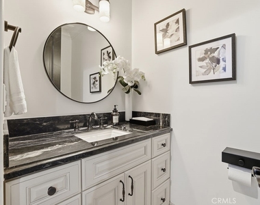 921 Monarch - Photo Thumbnail 35