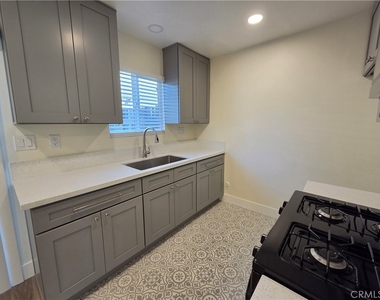 4545 Canoga Street - Photo Thumbnail 7