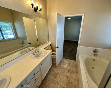 3680 N Live Oak - Photo Thumbnail 10