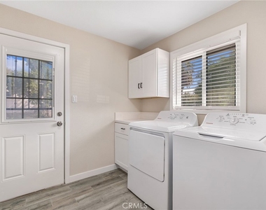 7420 Ivy Lane - Photo Thumbnail 13