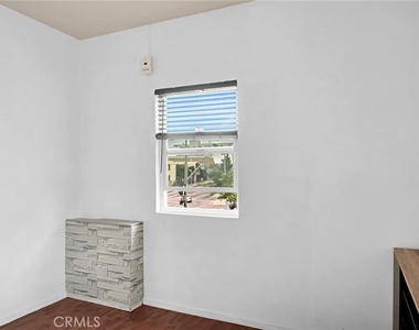 110 S Soto Street - Photo Thumbnail 4