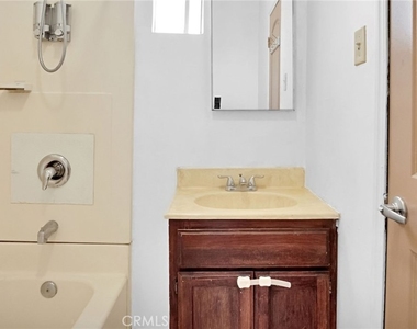 110 S Soto Street - Photo Thumbnail 15