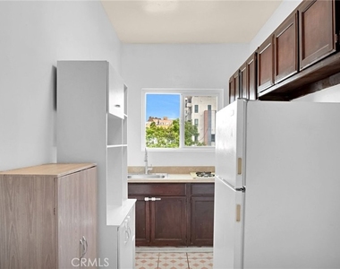 110 S Soto Street - Photo Thumbnail 8