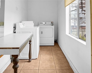 110 S Soto Street - Photo Thumbnail 20
