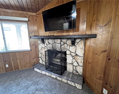 969 Fern Drive - Photo Thumbnail 7