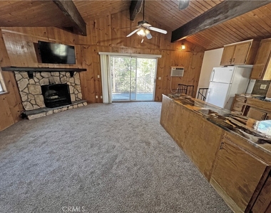 969 Fern Drive - Photo Thumbnail 6