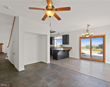 1253 Taft Lane - Photo Thumbnail 1