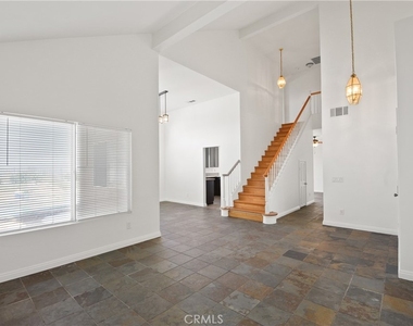 1253 Taft Lane - Photo Thumbnail 8
